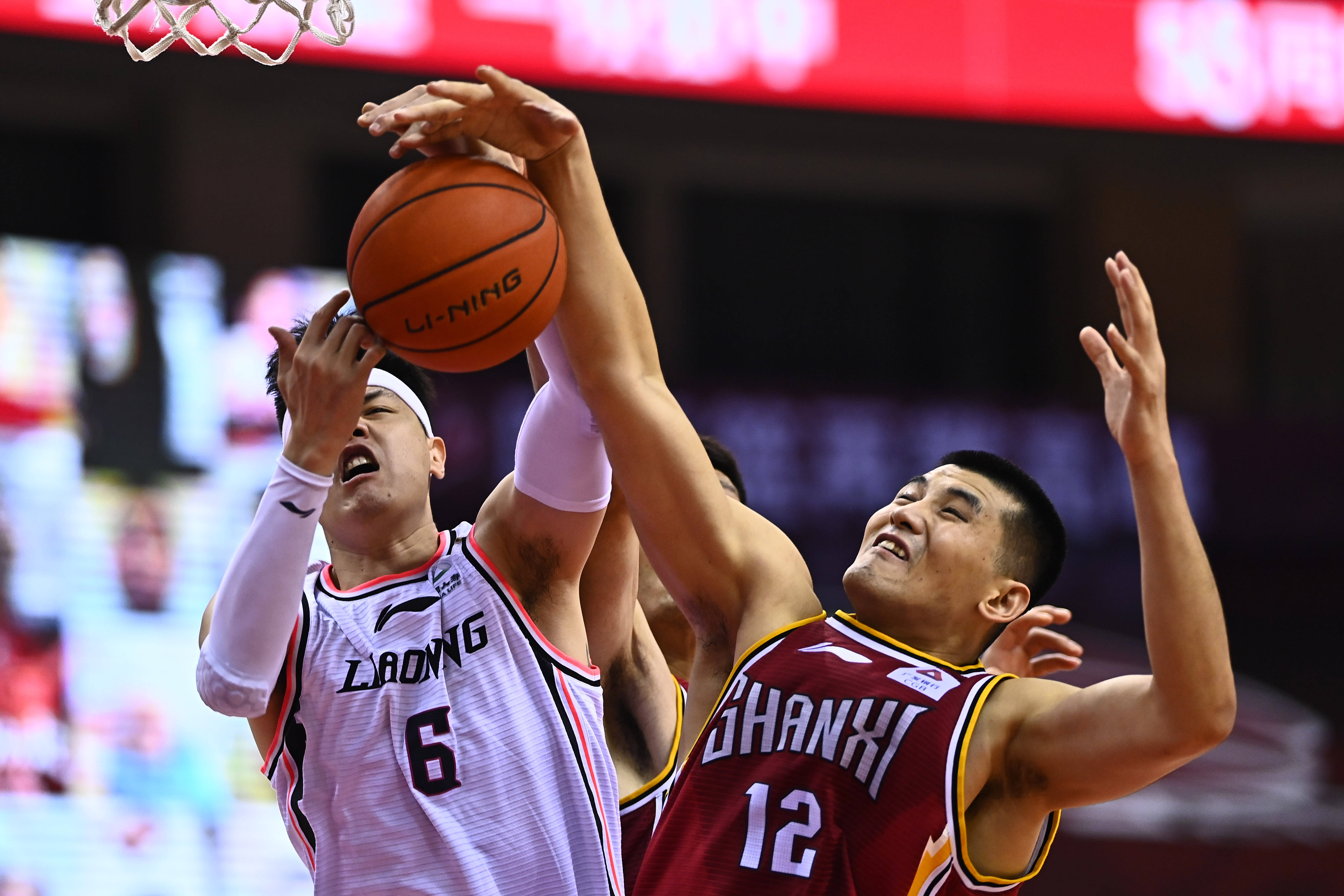 在洛国富告 在洛国富告