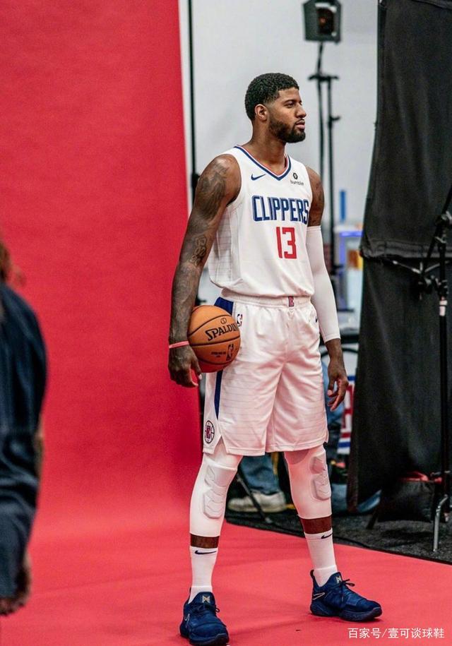 中场在攻防 中场在攻防