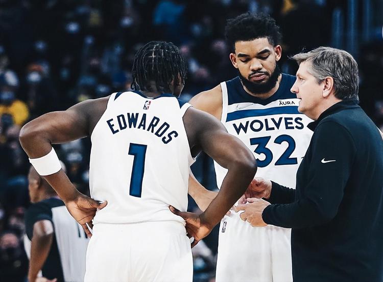 低位策应撕 低位策应撕